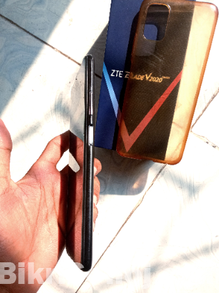 ZTE V20 smart